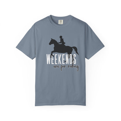 Weekends are for Riding Tee- English Edition